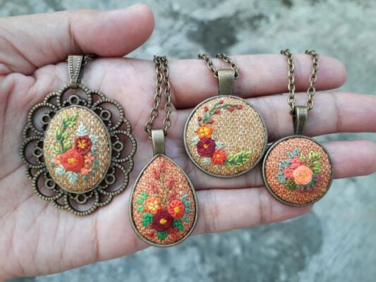 How To Make Your Own Embroidered Necklace